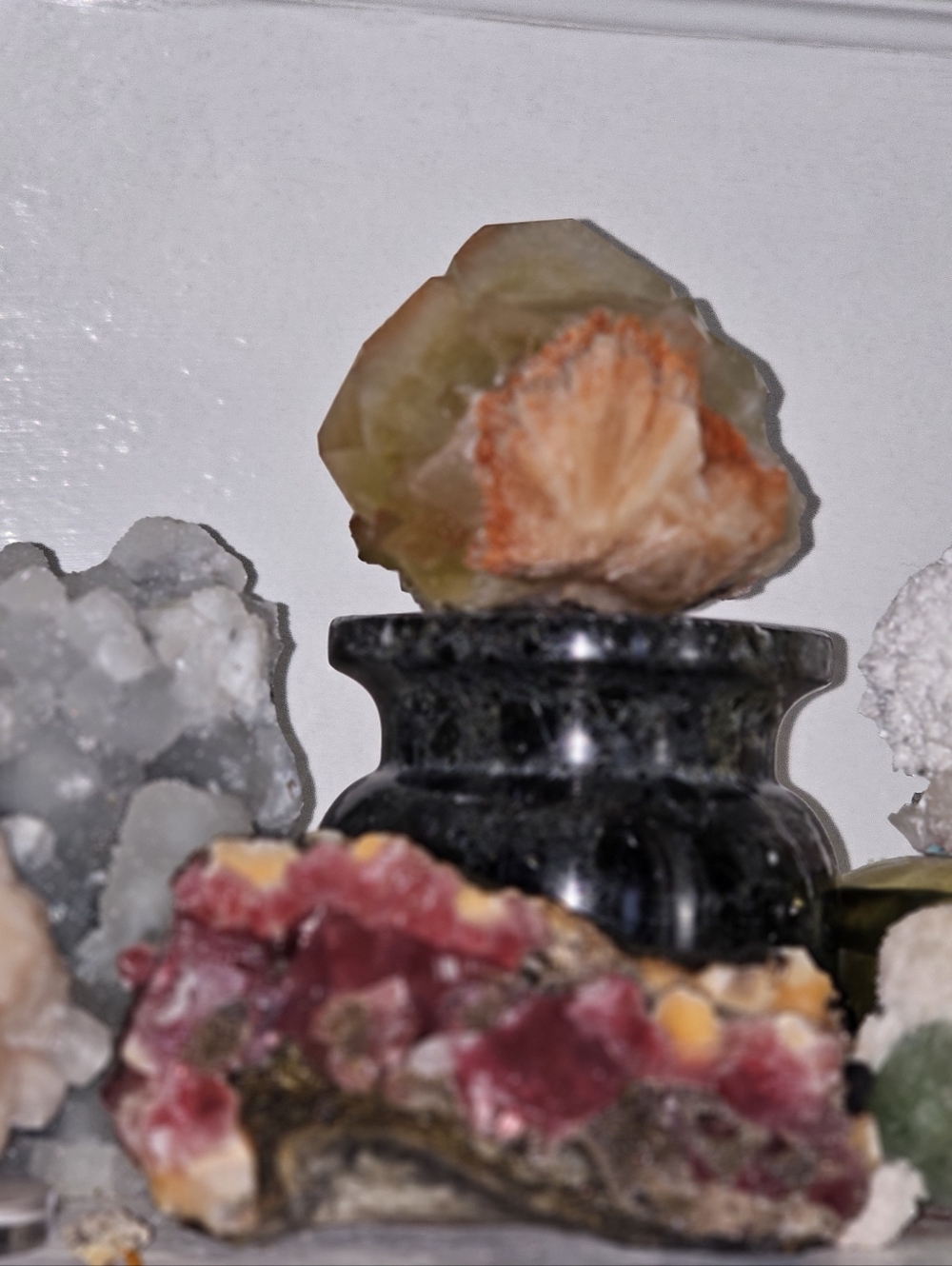 Moldy Raspberry Red Calcite Original Pocket - Picture 12 of 14